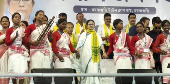 আমাকে ৩৬৫ দিনই পাবেন, বাকিরা সব ভোটপাখি: মমতা