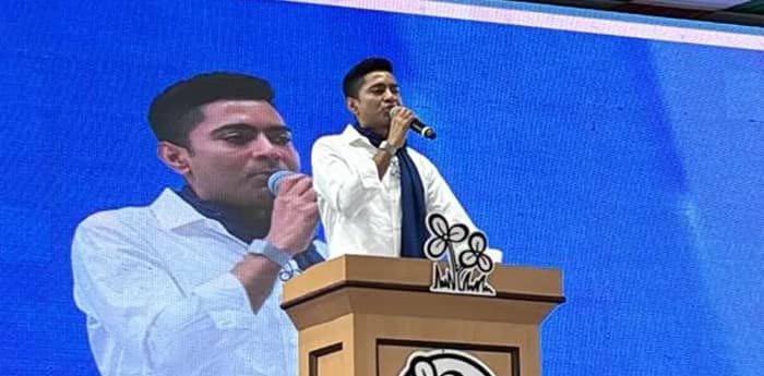 কংগ্রেস, সিপিএম ও হুমায়ুনকে ভোট দেওয়া মানেই বিজেপিকে সমর্থন করা: অভিষেক বন্দ্যোপাধ্যায়
