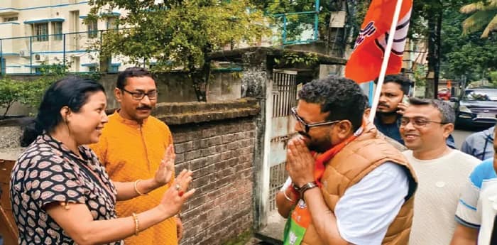 শিলিগুড়ি: ‘অভিভাবক’ গৌতমের পুঁজি ইমেজ, উন্নয়ন, জমাট সংগঠন, বিদায়ী বিধায়কের জয়ের পথে কাঁটা ‘বন্ধু’ জয়
