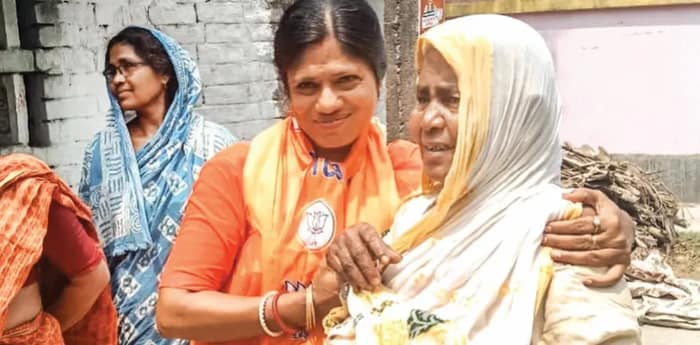 পরিবহণ, গ্রামীণ হাসপাতালের পরিষেবা নিয়ে সরব বিরোধীরা, মন্দিরবাজারে পালটা প্রচার জোড়াফুলের
