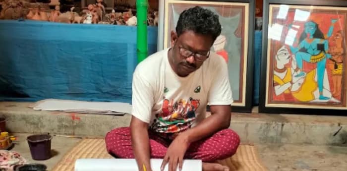মমতার দৌলতে পটের খ্যাতি বিশ্ব দরবারে মুখ্যমন্ত্রীকে নিয়ে গান বাঁধলেন পিংলার শিল্পীরা