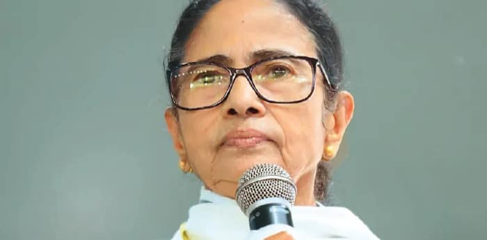 বিজেপির টাকায় মসজিদ রাজনীতি করছে গদ্দাররা, মুর্শিদাবাদবাসীকে সতর্ক করলেন মমতা