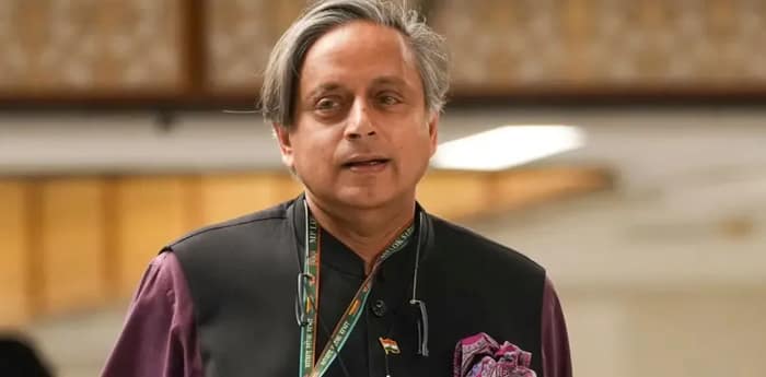 মালাপ্পুরমে কংগ্রেস সাংসদ শশী থারুরের নিরাপত্তারক্ষী ও  গাড়ির চালকের উপরে হামলা, ধৃত এক
