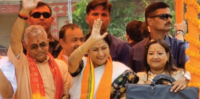 খড়্গপুরে মনোনয়ন জমা দিলেন দিলীপ সহ ৮ জন বিজেপি প্রার্থী