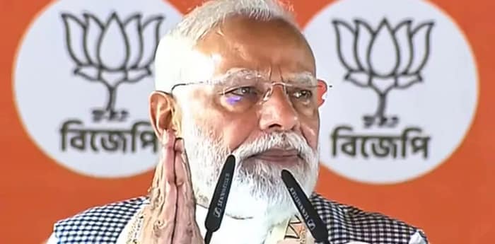 হলদিয়ায় ভোটপ্রচারে বিজেপির বিজয় সংকল্প সভার মঞ্চে প্রধানমন্ত্রী নরেন্দ্র মোদি