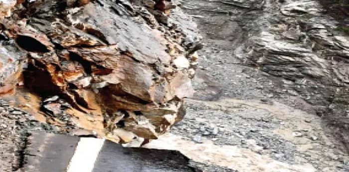 উত্তর সিকিমে ভয়াবহ ধস, আটকে পর্যটকরা
