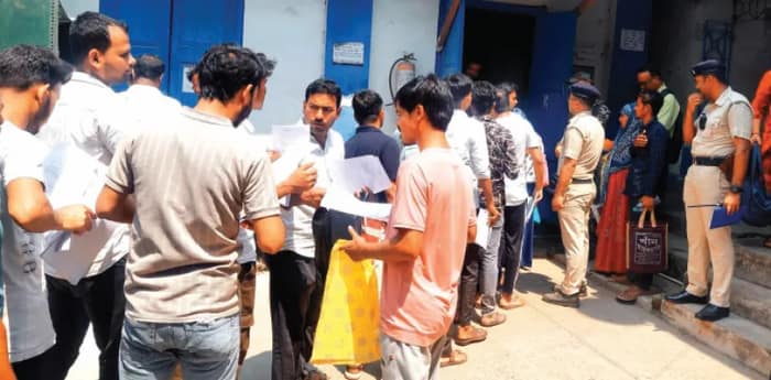 এসআইআরে শুনানির পর এবার ট্রাইবুনালে আবেদনের জন্য লাইন