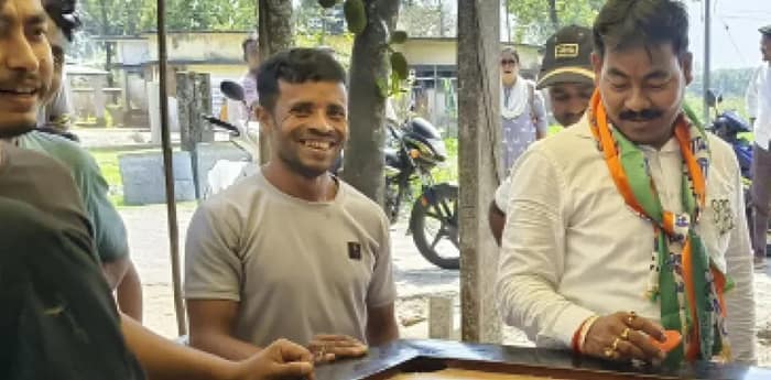 প্রচারে বেরিয়ে সর্বত্র সাড়া পেয়ে আপ্লুত তৃণমূল প্রার্থী রামমোহন