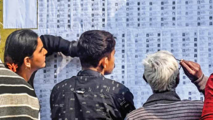 গণতন্ত্রকে হত্যা করতে চাইছে বিজেপি, এক সুর বিরোধী শিবসেনা-আপ-সপার