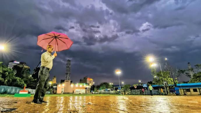 আজ ৮০ কিমি বেগে কালবৈশাখী! আবহাওয়া অফিসের পূর্বাভাসে সতর্ক প্রশাসন