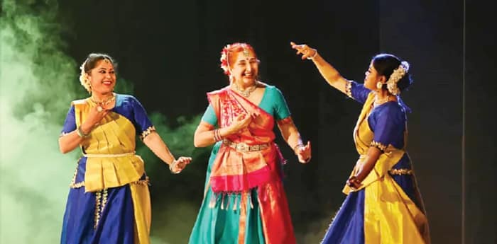 আনন্দ চন্দ্রিকার বর্ষা