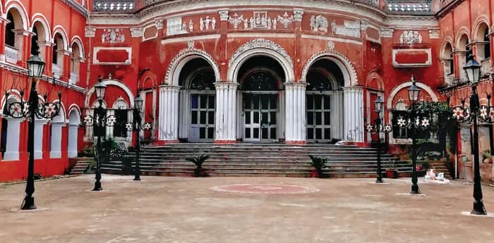 বছর শুরুর রাজকীয় সফর