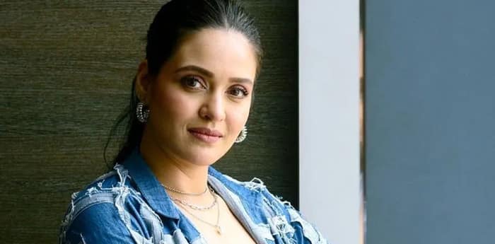 কাজে ফিরলেন প্রিয়াঙ্কা