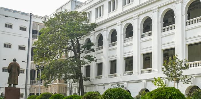 স্নাতকের পরীক্ষার আগেই স্নাতকোত্তরের প্রবেশিকা নিতে চায় কলকাতা বিশ্ববিদ্যালয়