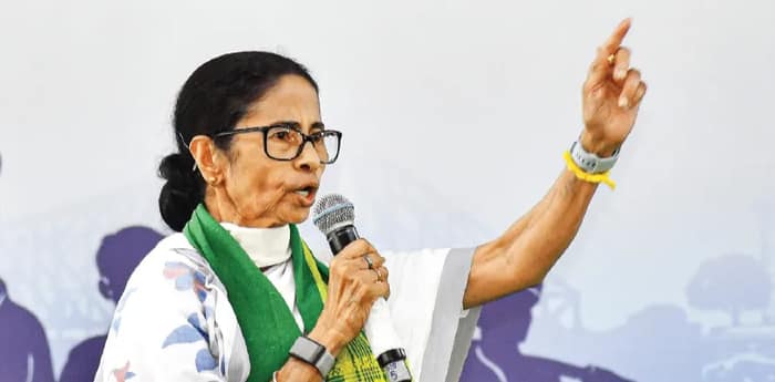 ‘এসআইআর বিজেপির স্ক্যাম’, কমিশনের সঙ্গে আঁতাত করেই বাংলায় হয়রানি, তোপ মমতার