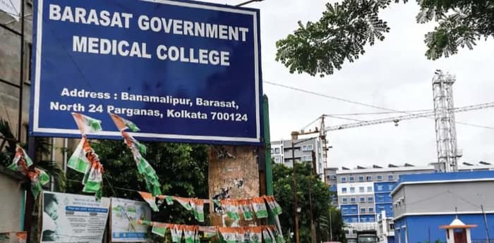 নিকাশি  যানজট  হাসপাতালের ‘রেফার রোগ’, তিন সমস্যার সমাধানে ‘গ্যারান্টি’ দিচ্ছে  তৃণমূল, বারাসতের ভোটে নয়া সমীকরণ