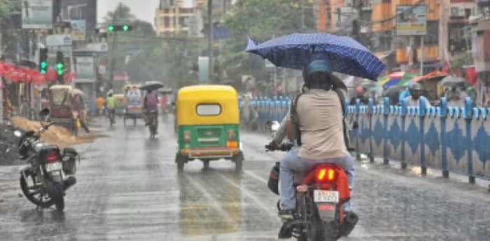 প্রাক্‌বর্ষা মরশুমে সারা রাজ্যেই বৃষ্টি স্বাভাবিকের বেশি