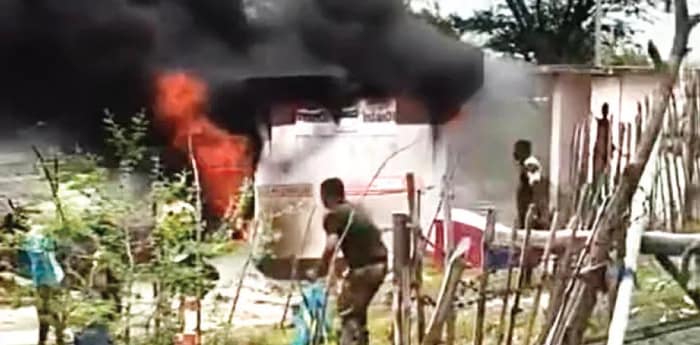 হিঙ্গলগঞ্জে বিএসএফের ক্যাম্পে  বিধ্বংসী আগুন, জওয়ানের মৃত্যু