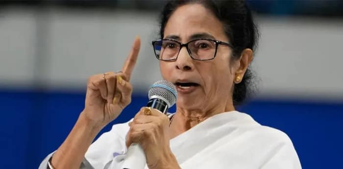 বিজেপির ৩ হাজার টাকার টোপ ভাঁওতা! মমতার নিশানায় নির্মলা