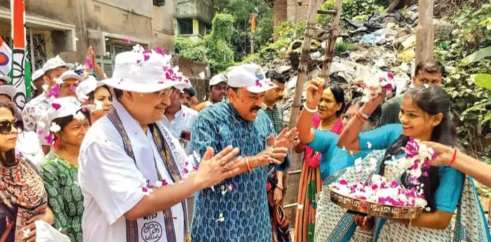 দিদির স্বপ্ন সত্যি হোক, তৃণমূলেই পড়বে ভোট, বেলেঘাটায় কুণালের সিগন্যাল ‘সবুজ’