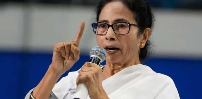 লক্ষ্য লোকসভা নির্বাচন, সংগঠন গোছাচ্ছেন মমতা, সোশ্যাল মিডিয়া শাখার গুরুত্ব বৃদ্ধি