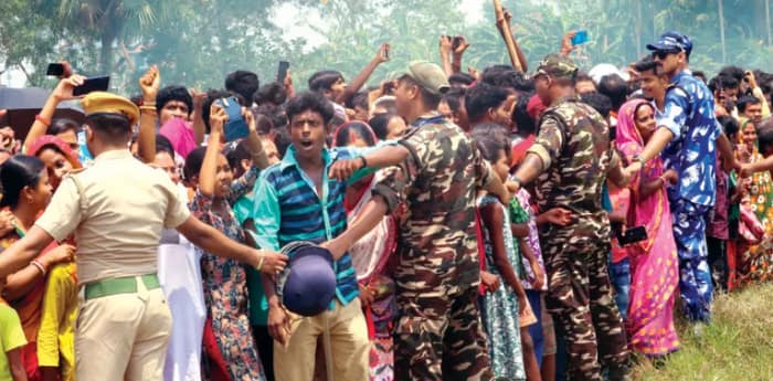 তপ্ত দুপুরে মিথ্যা স্বপ্নের আস্ফালন হিমন্ত বিশ্বশর্মার