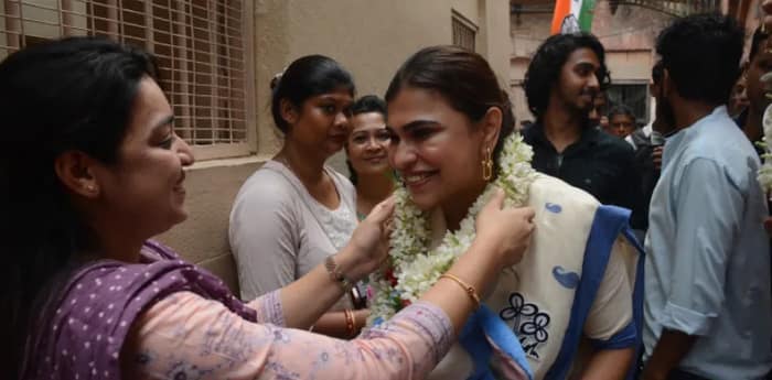 ‘দিদিভাই, তোমাকে চাই’, শ্রেয়া পান্ডের প্রচারে মানিকতলায় স্লোগান তৃণমূলের