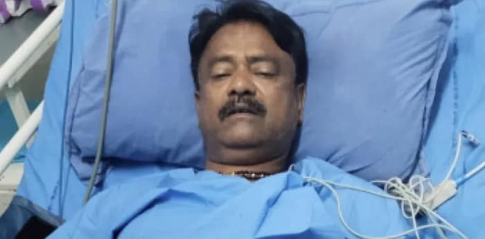অসুস্থ বিজেপি প্রার্থীকে দেখতে হাসপাতালে তৃণমূল প্রার্থী