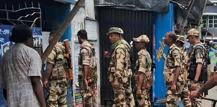 সংখ্যালঘু বহু বুথে এজেন্ট দিতে পারল না বিজেপি গোঘাটে কেন্দ্রীয় বাহিনীর দাপাদাপি