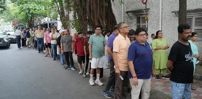 প্রথম ছয় ঘণ্টার ভোটদানে কলকাতাকে টেক্কা জেলার, জানুন সর্বশেষ আপডেট