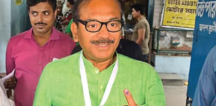 বিরোধী শূন্য টালিগঞ্জে দাপিয়ে ভোট করল তৃণমূল, অংশীদার মানুষ উৎসবের মেজাজে