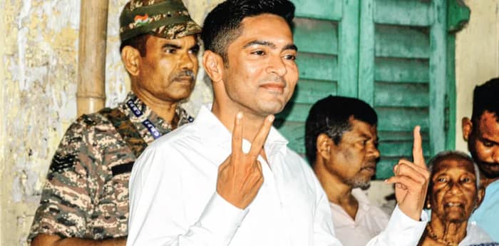 ৫০টি আসনও পাবে না বিজেপি, ভোট দিয়ে প্রত্যয়ী অভিষেক