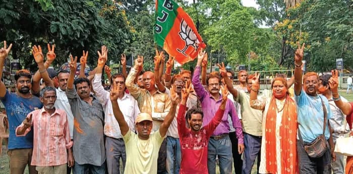 জেলায় বৈচিত্রে ভরা ভোটের ফলাফল, তৃণমূল ৯, পদ্ম ৮, কং ২, সিপিএম ১, এজেইউপি ২