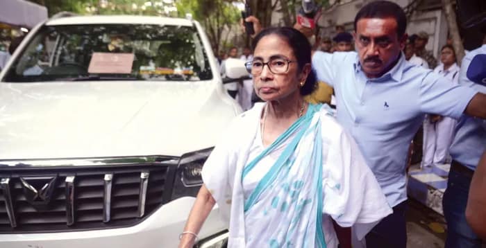 ভবানীপুরে ইন্দ্রপতন! পরাজিত মমতা, জয়ী শুভেন্দু
