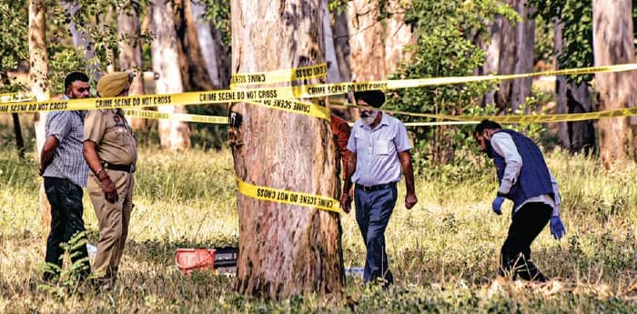পাঞ্জাবে বিএসএফ-সেনা ছাউনির বাইরে জোড়া বিস্ফোরণ, আতঙ্ক, শুরু আপ-বিজেপির চাপানউতোর