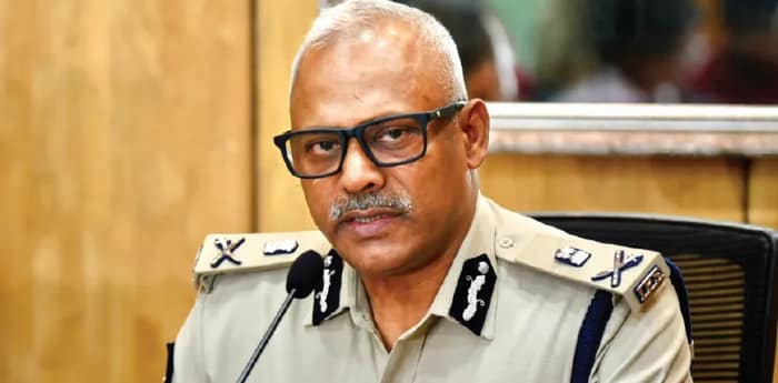 কেন্দ্রীয় বাহিনীর সঙ্গে যৌথ কন্ট্রোল রুম, তৎপর পুলিশ, ভোট মিটলেও হাঙ্গামা-ভাঙচুর অব্যাহত