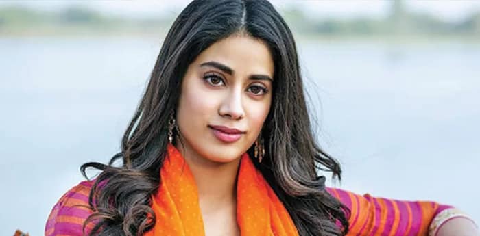 আদালতে স্বস্তিতে জাহ্নবী