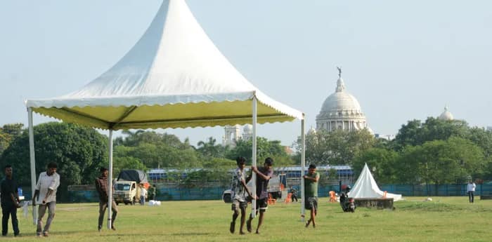 বাঙালিয়ানায় আজ ব্রিগেডে শপথগ্রহণ
