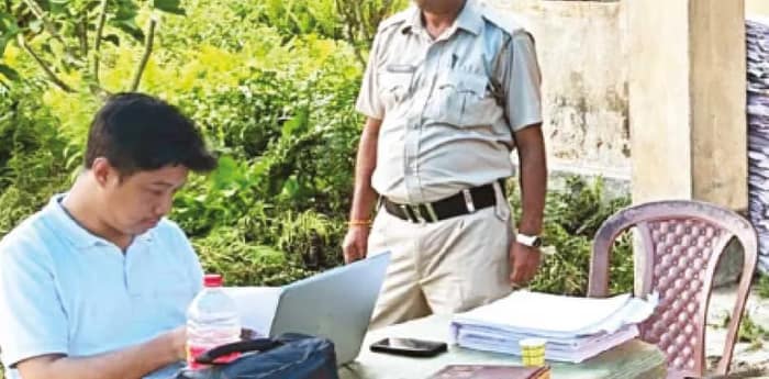 রাজগঞ্জে ভূমিদপ্তরের ‘উধাও’ ফাইলের খোঁজে তল্লাশি, তদন্তকারীদের মুখে কুলুপ