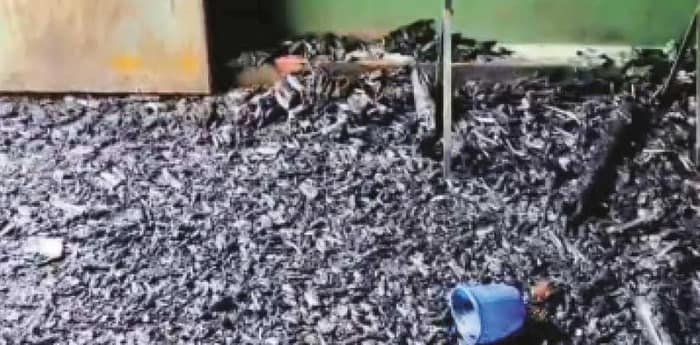 পাণ্ডুয়ায় তৃণমূলের পার্টি অফিসে আগুন, শুরু রাজনৈতিক তরজা