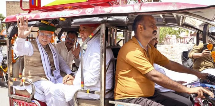 জ্বালানি বাঁচাতে সপ্তাহে ৩ দিন ওয়ার্ক ফ্রম হোম! ভাবনা একাধিক মন্ত্রকের