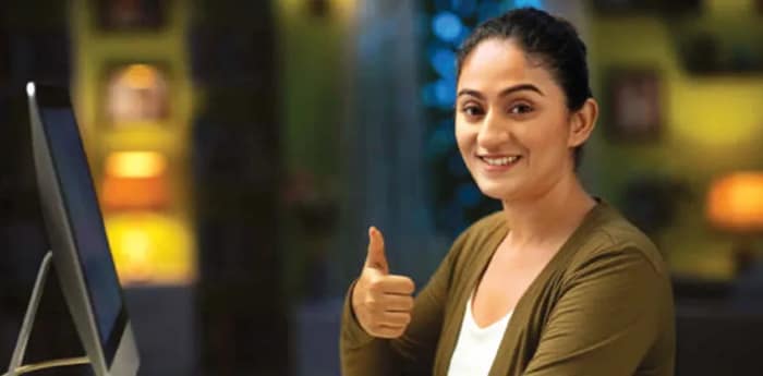 ভারতীয়দের সুঅভ্যাস রপ্ত করলেন রাশিয়ান মহিলা
