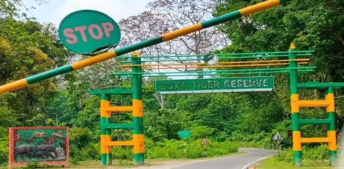 কার সাফারির অনলাইন বুকিং বন্ধ, ডুয়ার্স ঘুরতে এসে বিরক্ত পর্যটকরা