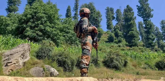 জম্মু-কাশ্মীরে মাদক ও সন্ত্রাস রোধে কড়া বার্তা ডিজিপির