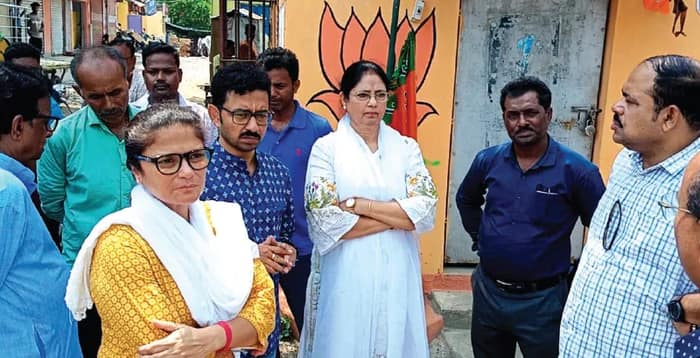 ভোট পরবর্তী হিংসা: খতিয়ে দেখতে বারুইপুরে  তৃণমূলের প্রতিনিধি দল