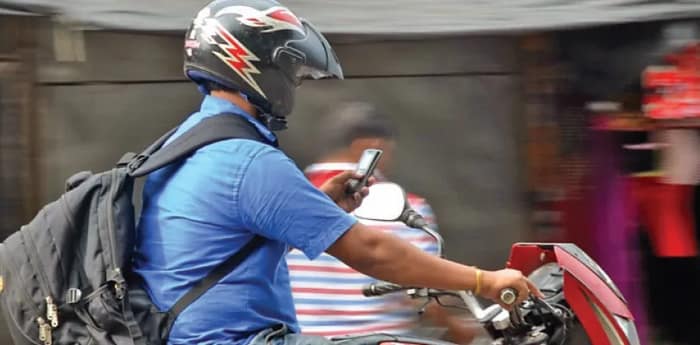 হেলমেট ছাড়া বাইক চালানোয় সাত  দিনে ৬৭০টি মামলা দায়ের বনগাঁয়, পুলিশি তৎপরতা তুঙ্গে
