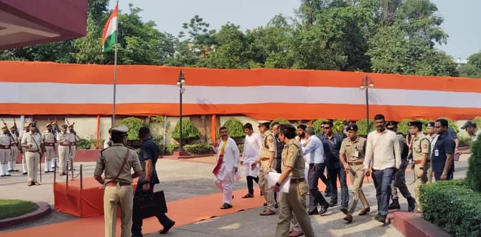 দুর্গাপুরের প্রশাসনিক বৈঠকে যোগ দিতে এলেন মুখ্যমন্ত্রী শুভেন্দু অধিকারী