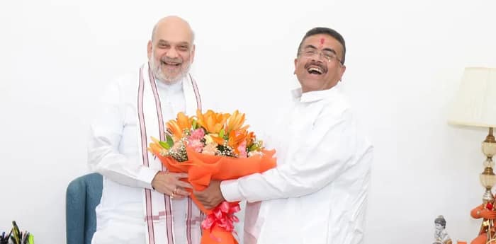দিল্লিতে কেন্দ্রীয় স্বরাষ্ট্রমন্ত্রী অমিত শাহের সঙ্গে সৌজন্য সাক্ষাৎকার রাজ্যের মুখ্যমন্ত্রী শুভেন্দু অধিকারীর