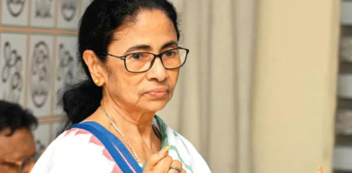 তৃণমূল ভাঙার চক্রান্ত করছে বিজেপি,  আমিও কিন্তু বড়ো খেলোয়াড়: মমতা, আজ ধর্মতলায় নেত্রীর ধরনা নিয়ে টানাপোড়েন