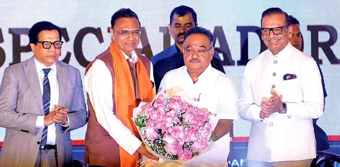 পরিবর্তন দৃষ্টিগোচর হবে ১০০ দিনের মধ্যেই, শিল্পমহলকে আশ্বাস শমীকের